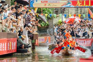 还要我怎样？安东尼收获赛季英超首球却没赢球，圆神赛后蹲地掩面